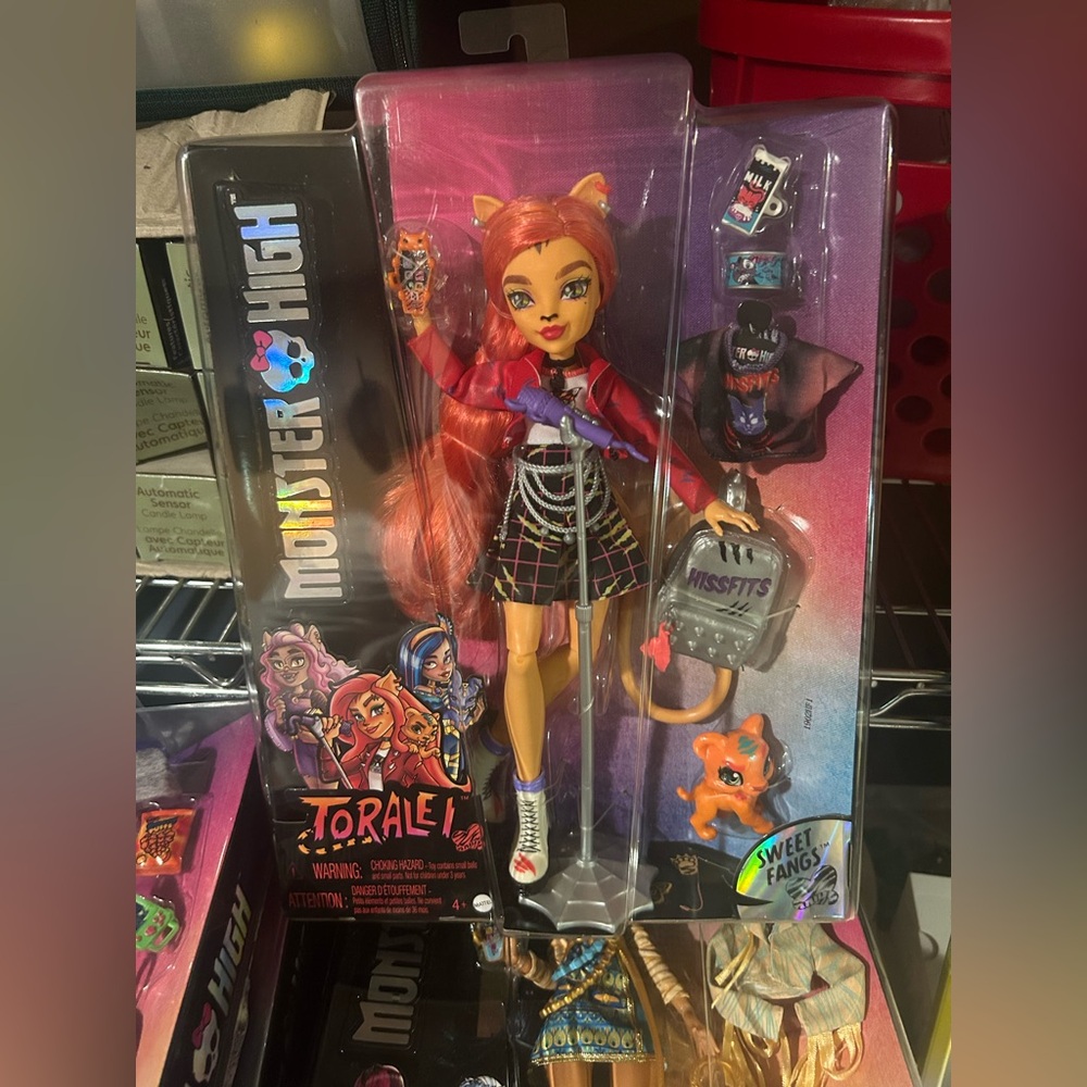 Monster High®: Toralei Stripe™ Fashion Doll with Pet and Accessories-New